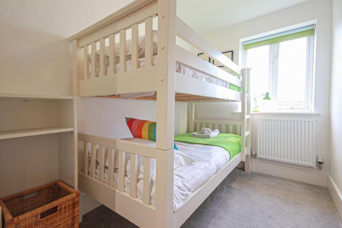 Howells Mere 88, Tranquility P Somerford Keynes Екстер'єр фото